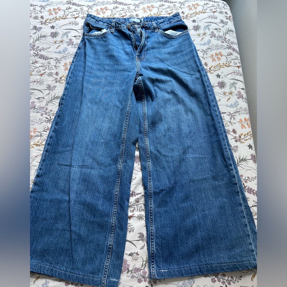Bershka Women's Straight Leg Jeans in Blue